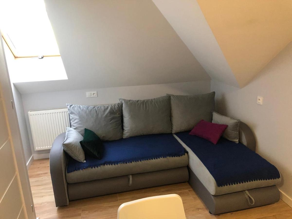 Klimatyzowane Apartamenty I Pokoje Przy Targach Kielce Exterior photo
