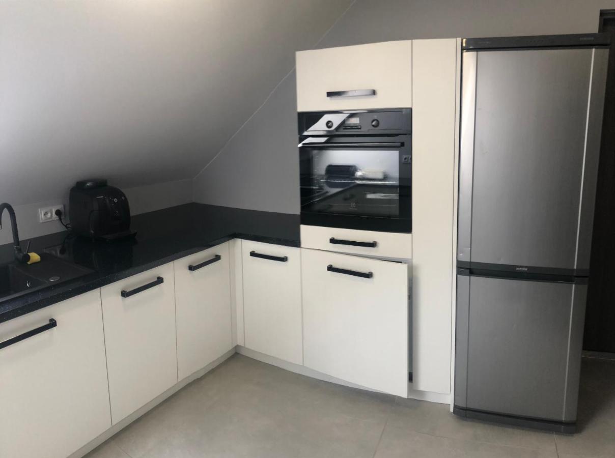 Klimatyzowane Apartamenty I Pokoje Przy Targach Kielce Exterior photo